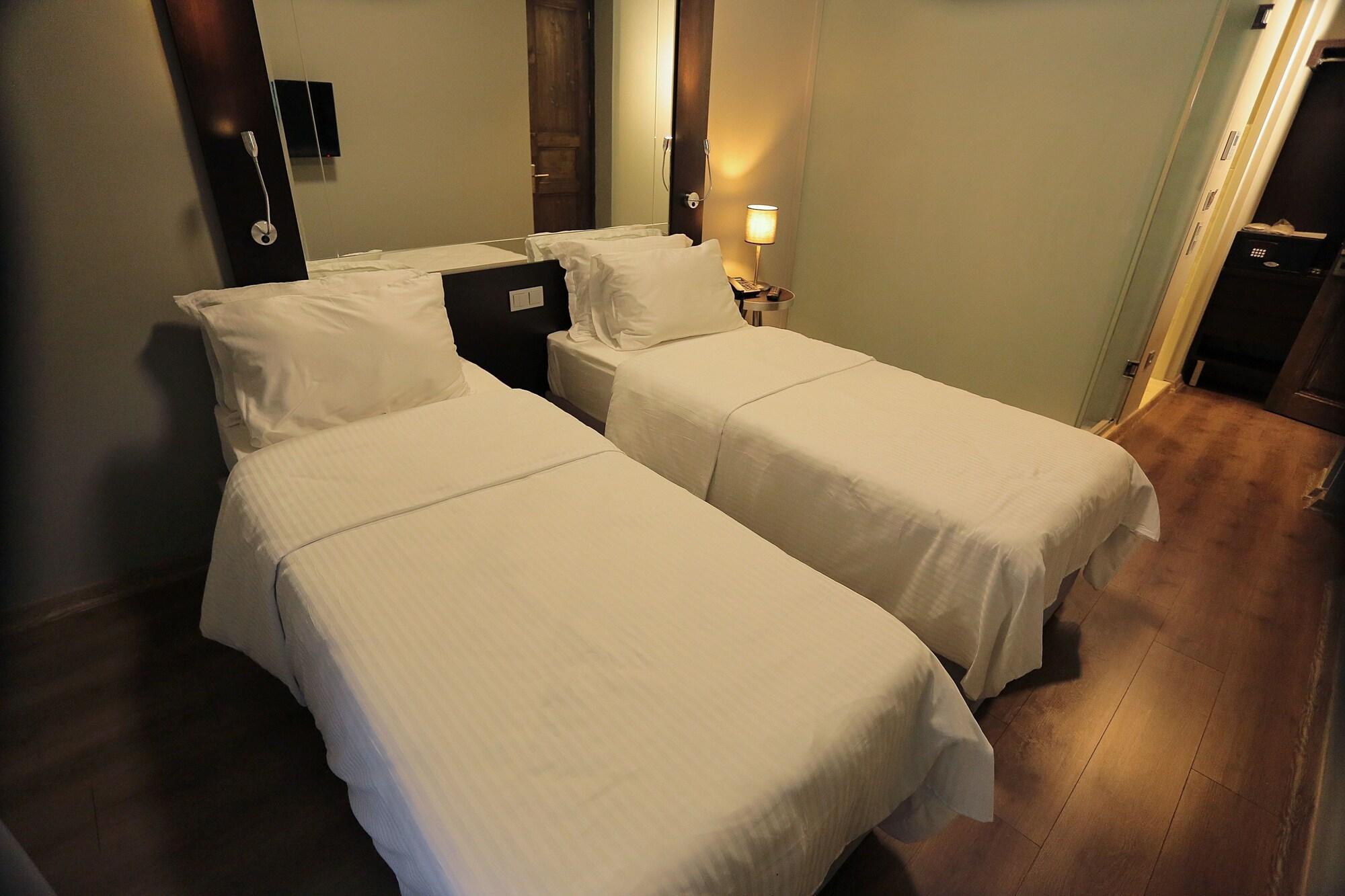 Ferman Pera Hotel Istanbul Ngoại thất bức ảnh