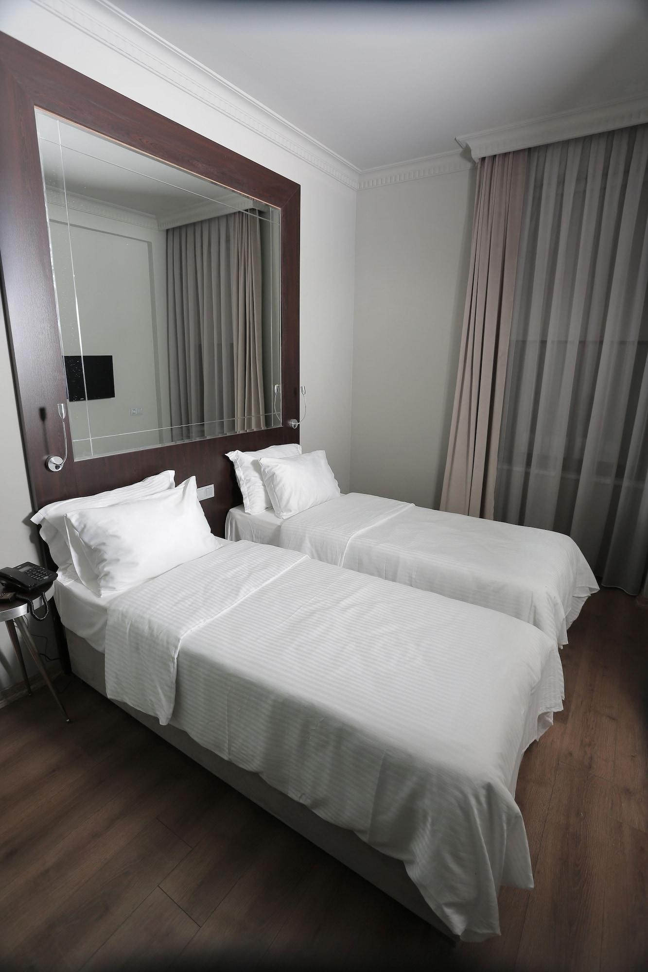 Ferman Pera Hotel Istanbul Ngoại thất bức ảnh