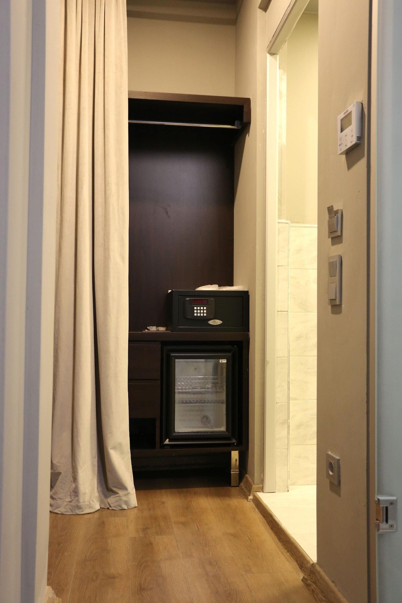 Ferman Pera Hotel Istanbul Ngoại thất bức ảnh
